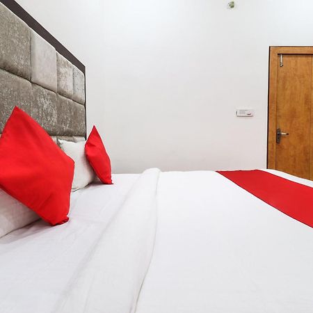 Hotel O Taj Royal Tājganj Buitenkant foto