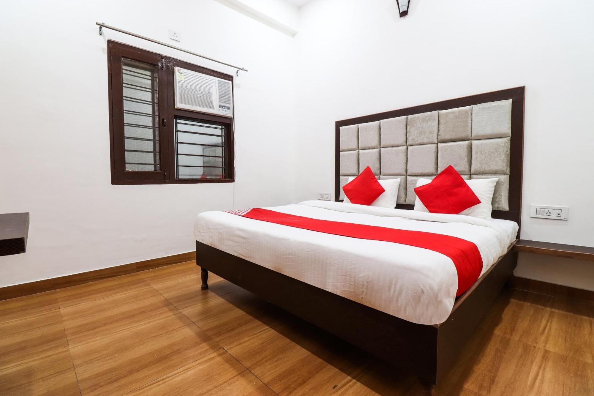 Hotel O Taj Royal Tājganj Buitenkant foto