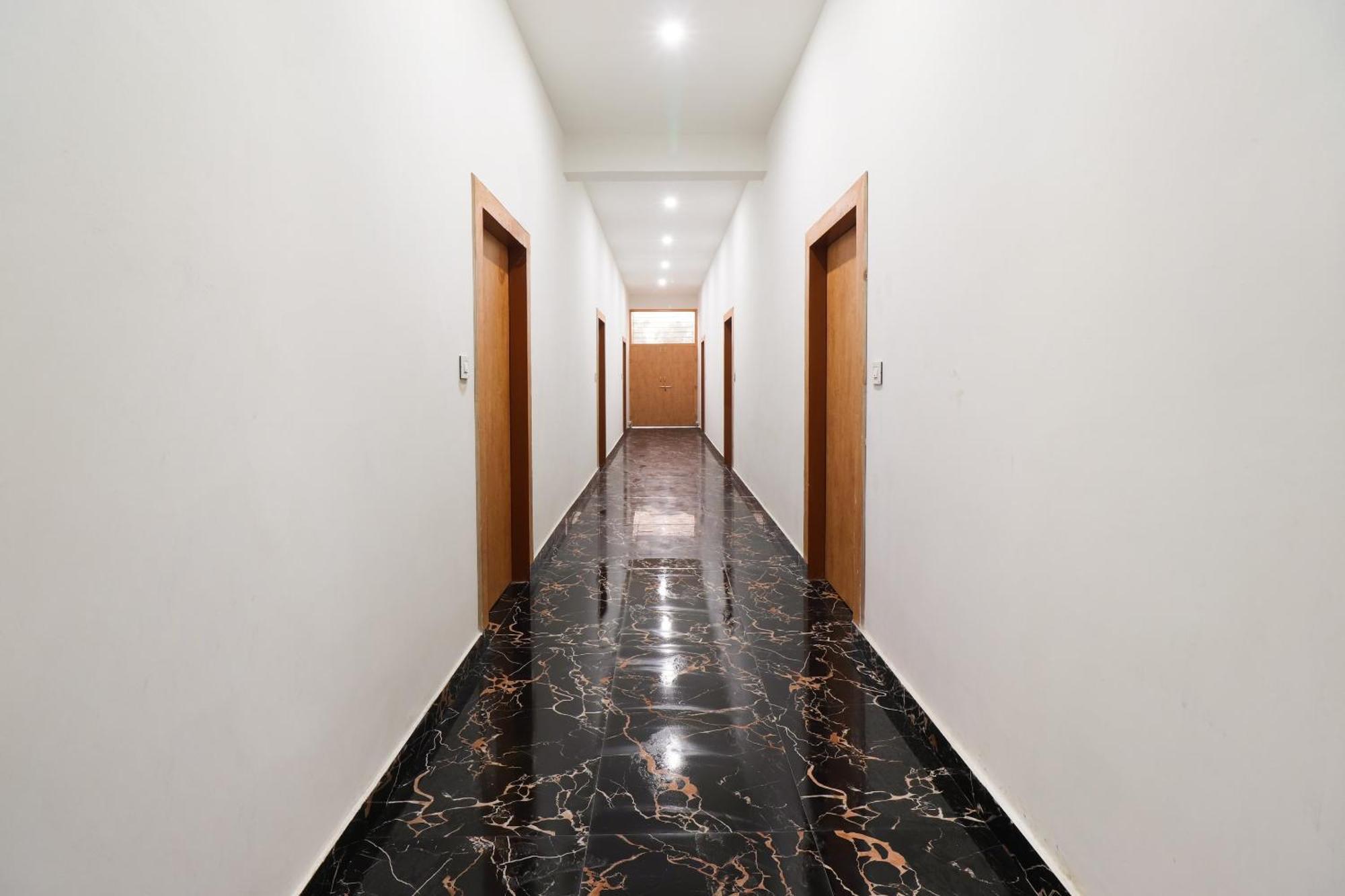 Hotel O Taj Royal Tājganj Buitenkant foto